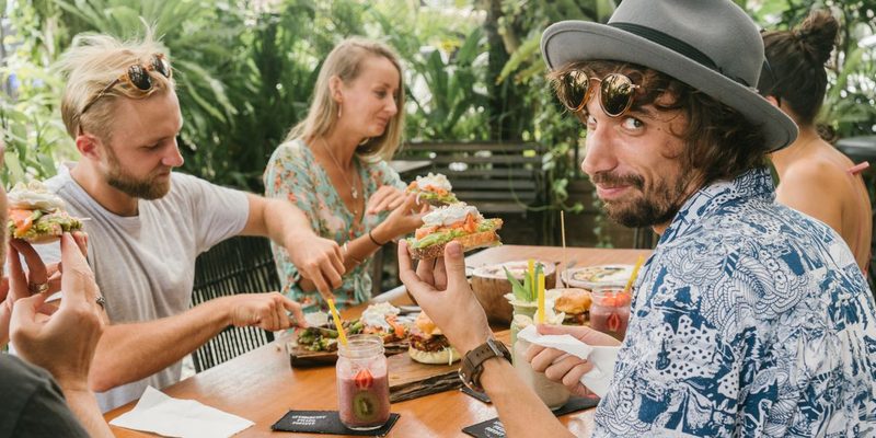 Meet Bisexual Singles over Brunch in Dudley