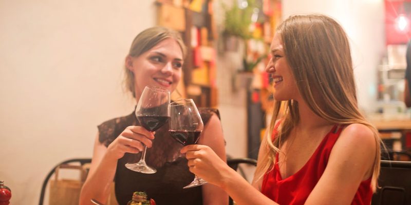 Meet Lesbian Singles over Dinner in Worcester