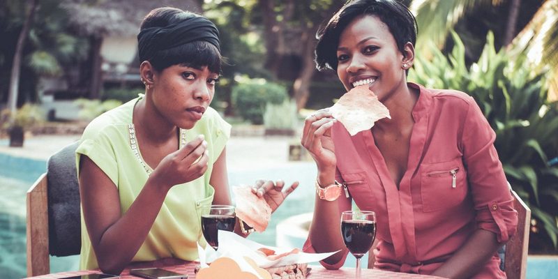 Meet Lesbian Singles over Lunch in Horwich